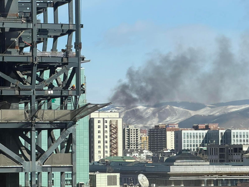 Галын тархалтыг зогсоож, бүрэн унтраахаар ажиллаж байна